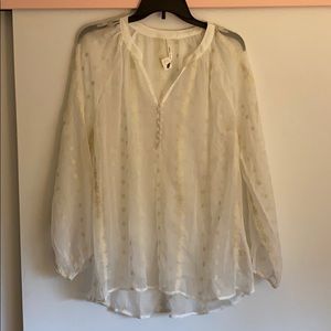 Michael Farrell White and Gold Flowy Blouse